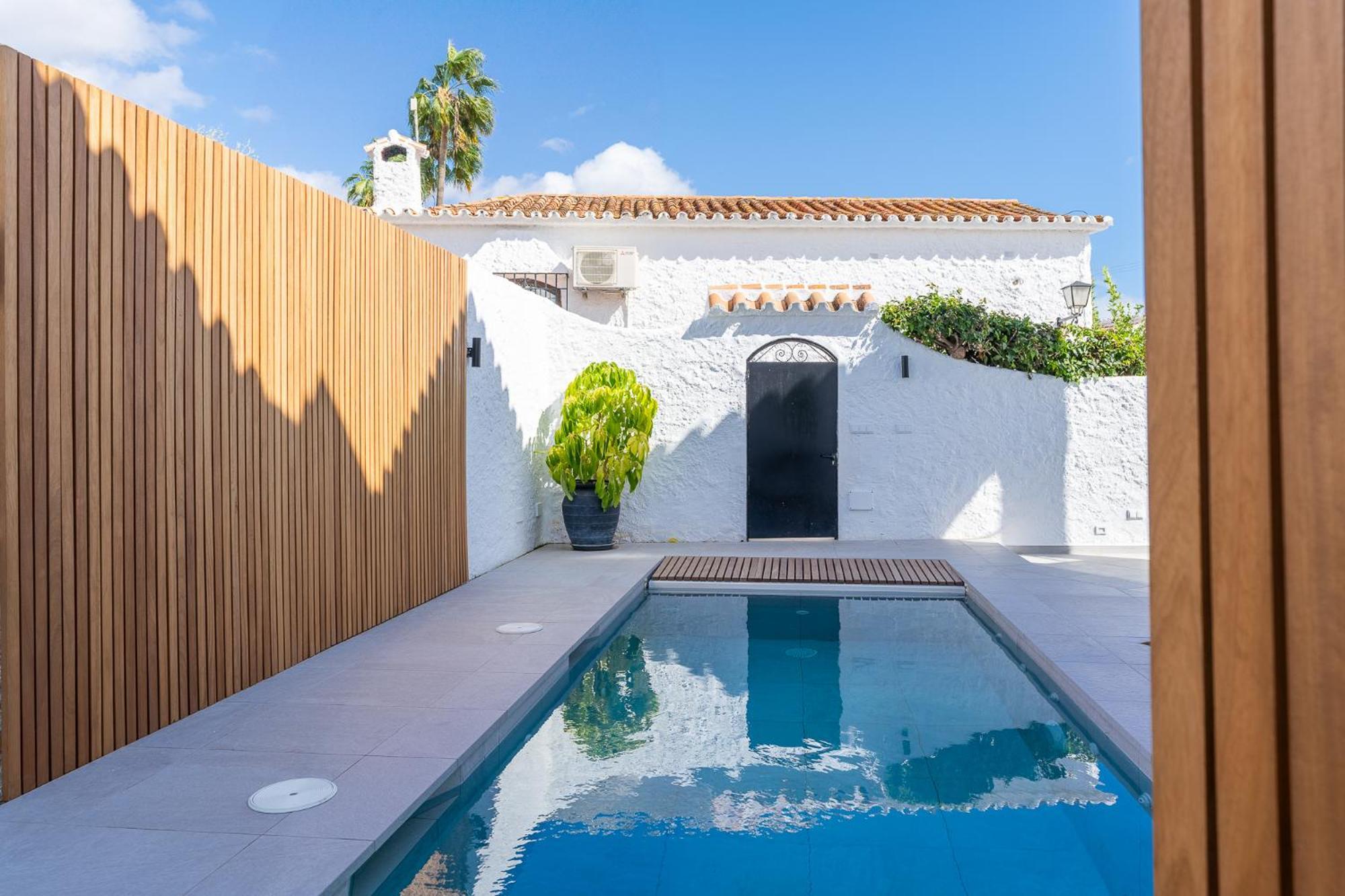 Hébergement de vacances Luxury House With Private Heated Pool In Nerja! *